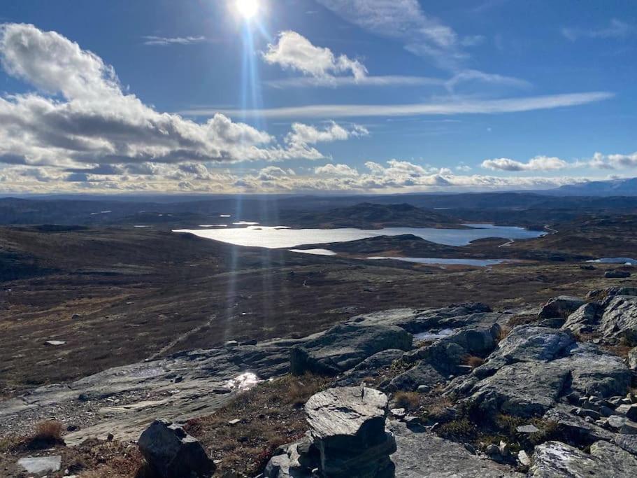 Delikat Hytte Omgitt Av Hallingdals Vakre Fjell Ål Exterior foto